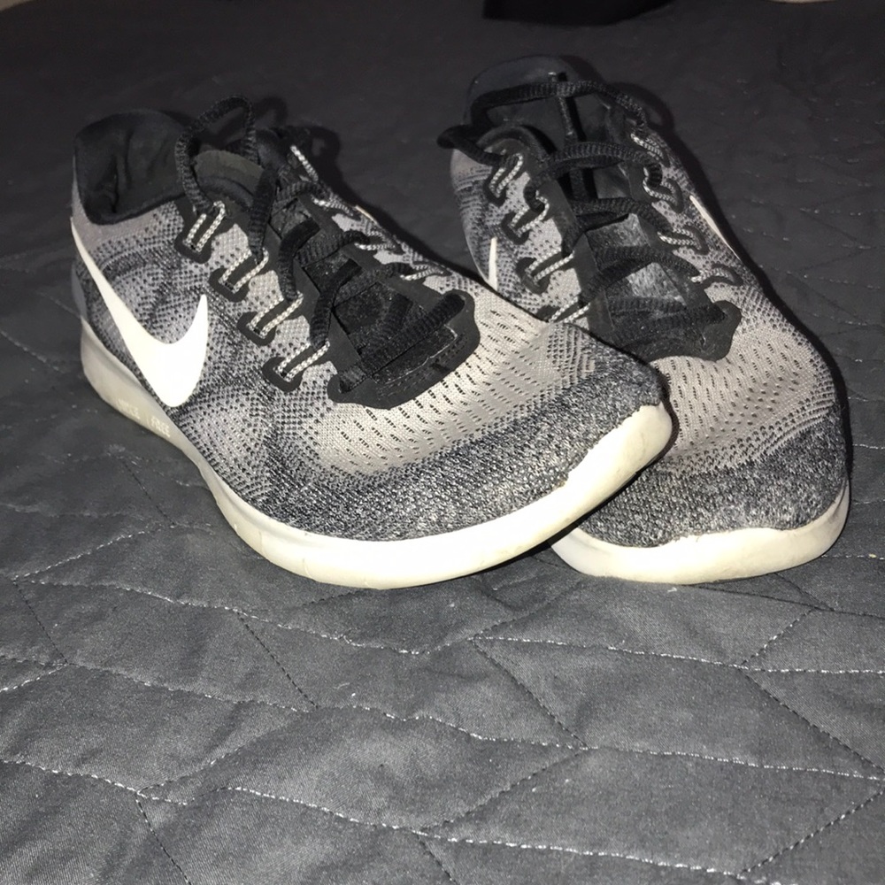tennis shoes